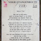 Sa 17: Der Wanderweg lief entlang der Vogelstangenroute[en]Sa 17: The hiking trail follows the 'Vogelstangenroute' [nl]Za 17-8: Wandeling langs de ‘Vogelstangenroute’ [fr]Sam 17 : Le sentier de randonnée longeait l'itinéraire du pôle ornithologique